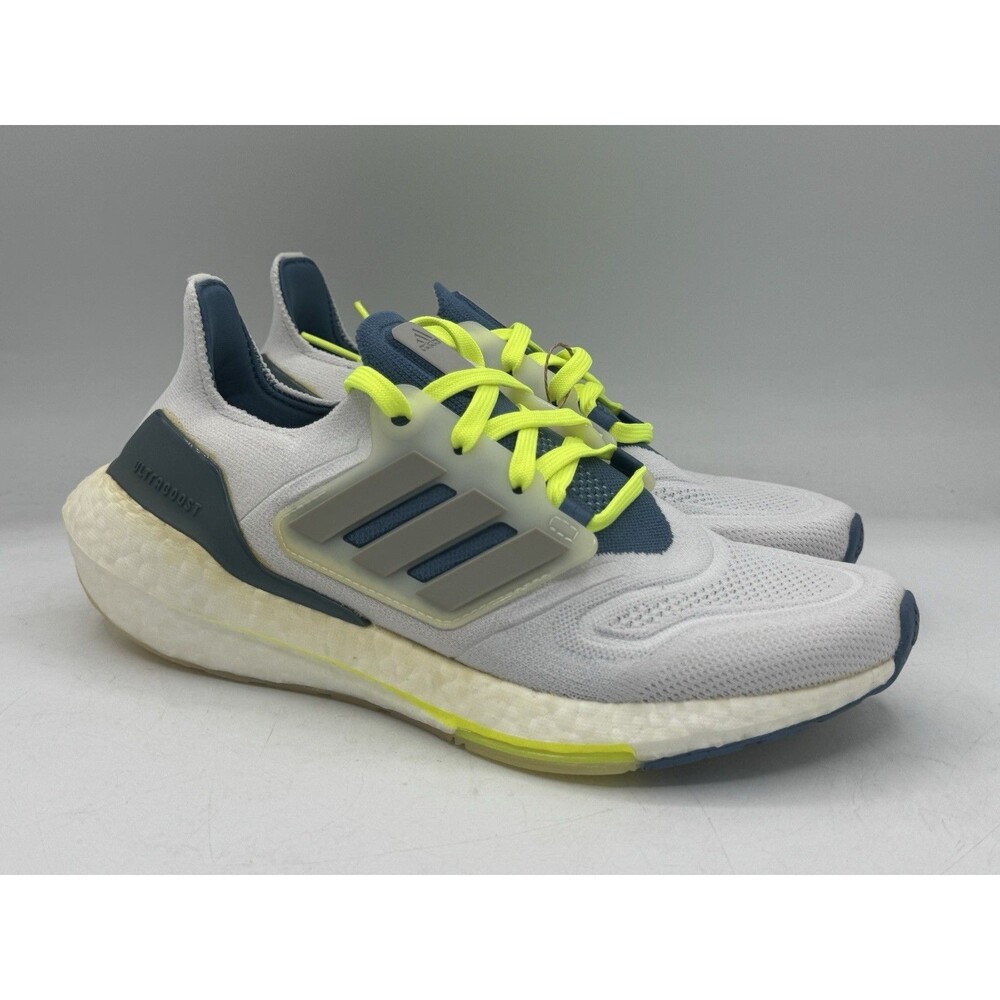 adidas UltraBoost 22 White Linen Green Mens Size 6/ Women’s Size 7